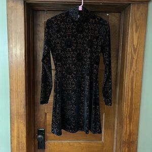 Rachel Walter’s size xs velvet dress